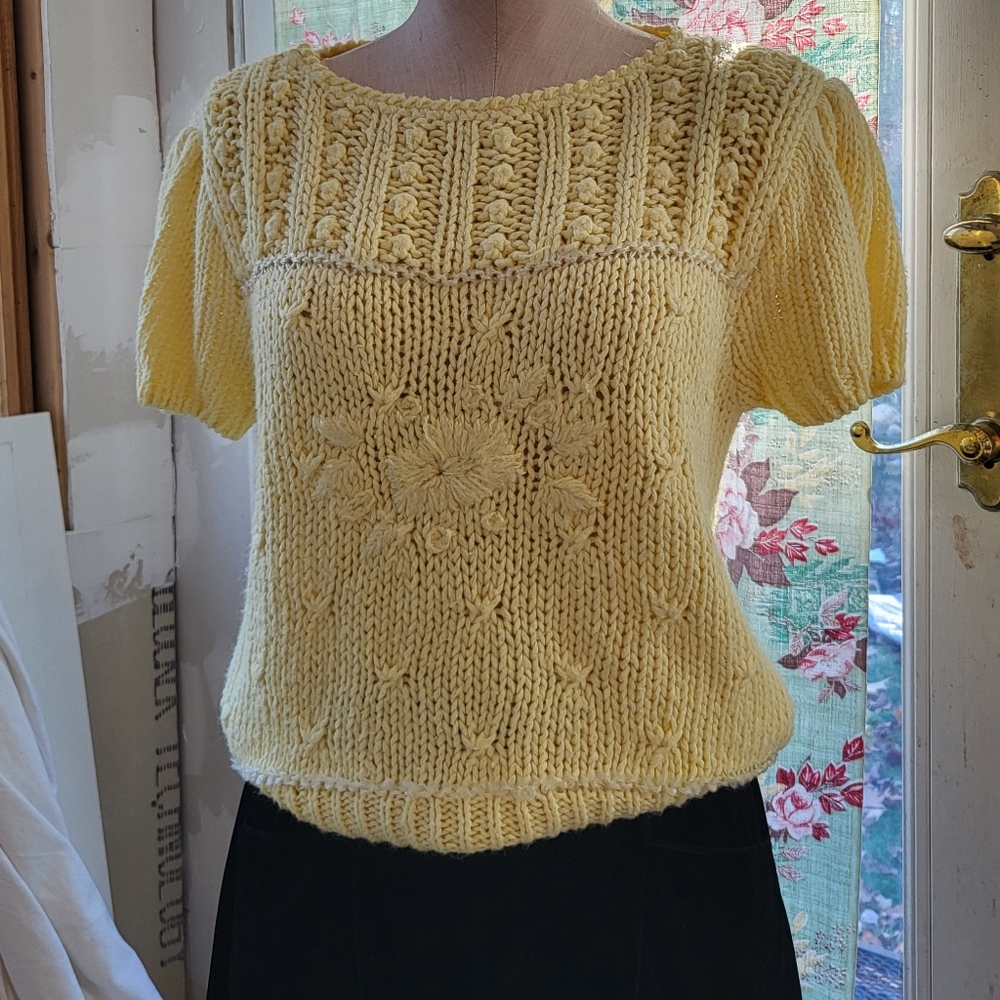 Chelsea Place Hand Knit short sleeve yellow sweater